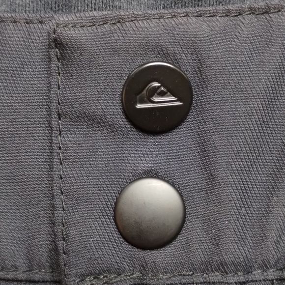 Quick Silver Utility Collection Snow and Ski Pants - Picture 11 of 16